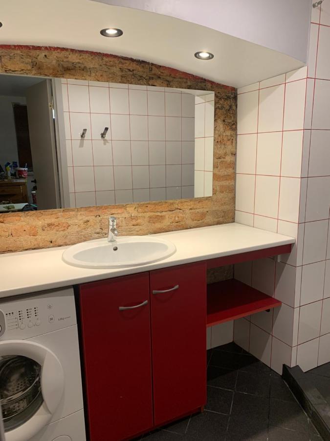Old Studio Apartment Вильнюс Экстерьер фото