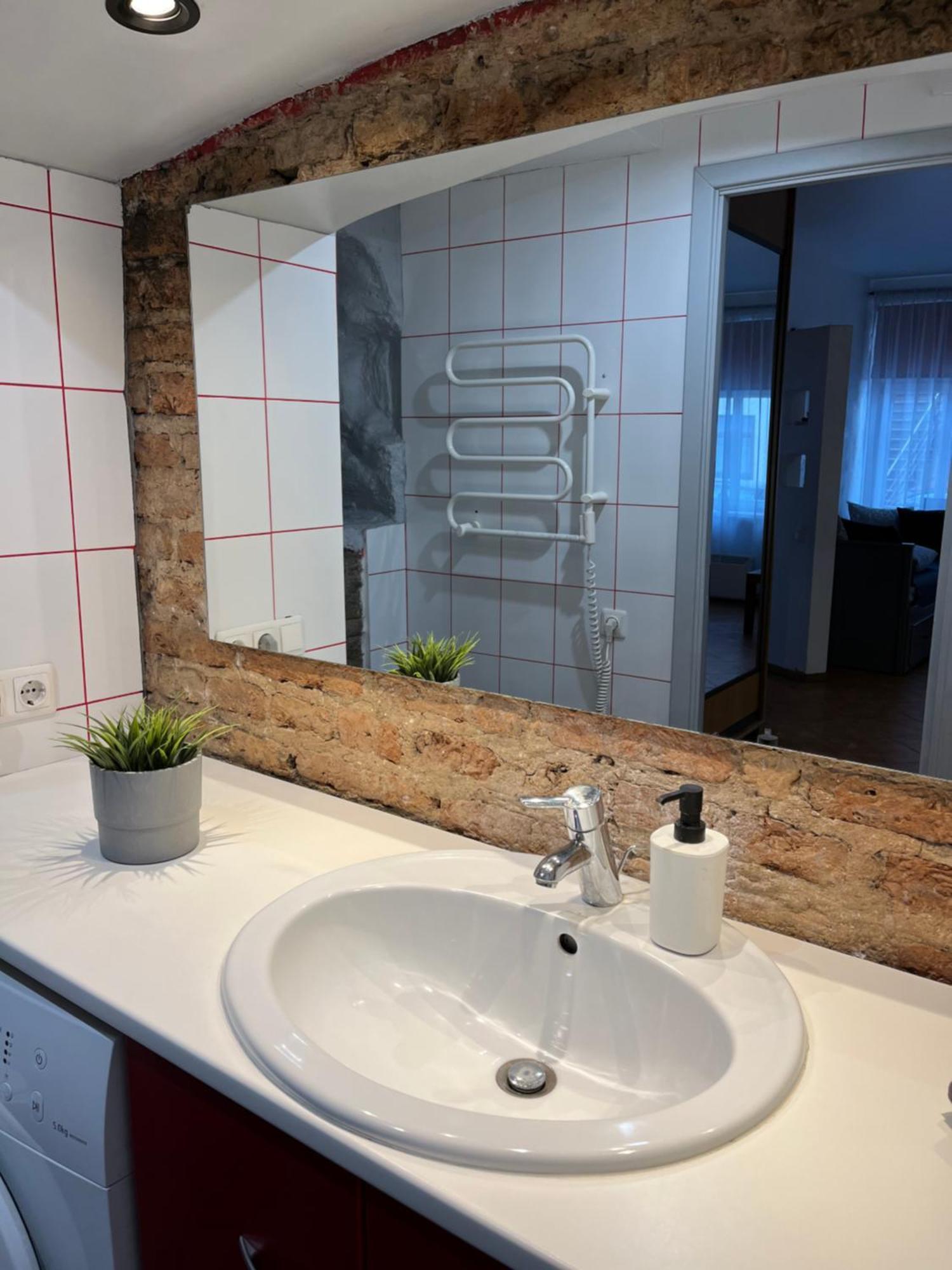 Old Studio Apartment Вильнюс Экстерьер фото